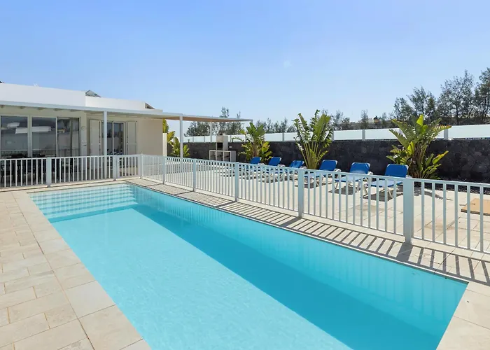 Casa Manuel By Escape بلايا بلانكا